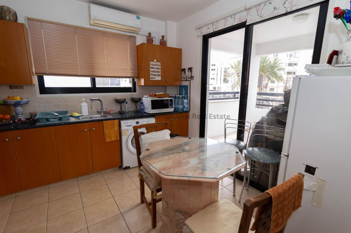 Image No.2-Appartement de 2 chambres à vendre à Larnaca