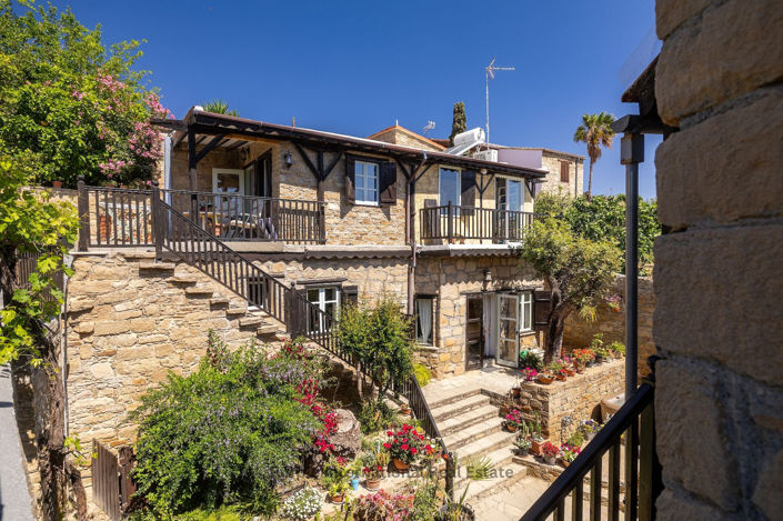 Image No.1-3 Bed House for sale