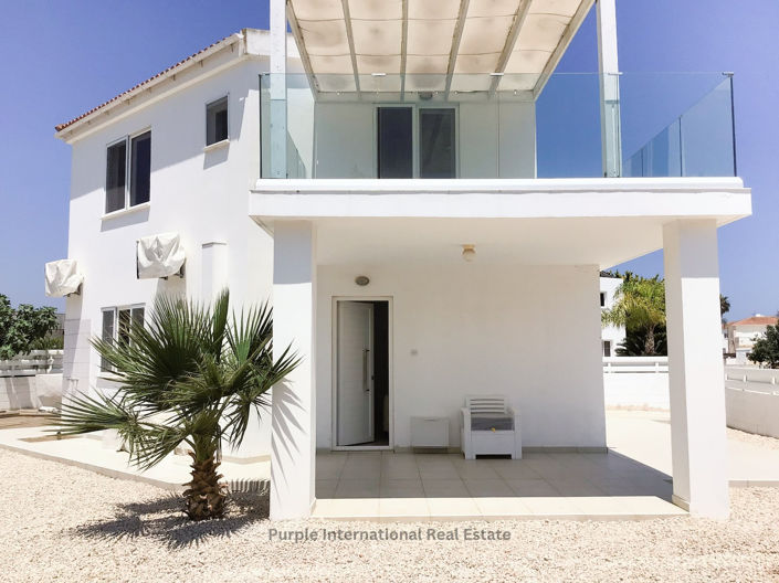 Image No.1-2 Bed Villa for sale
