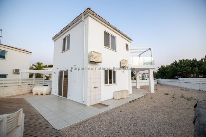 Image No.25-2 Bed Villa for sale