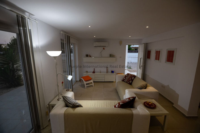 Image No.10-2 Bed Villa for sale