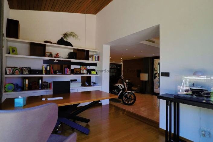 Image No.14-4 Bed Villa for sale