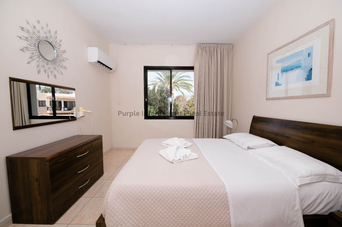 Image No.10-Un hôtel à vendre à Kissonerga