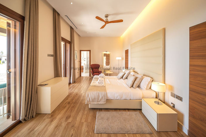 Image No.32-6 Bed Villa for sale