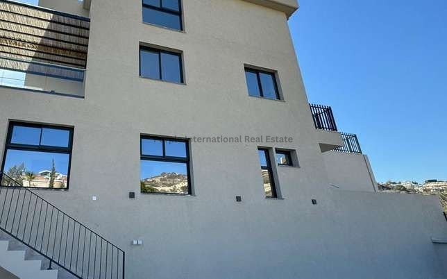 Image No.9-3 Bed Villa for sale