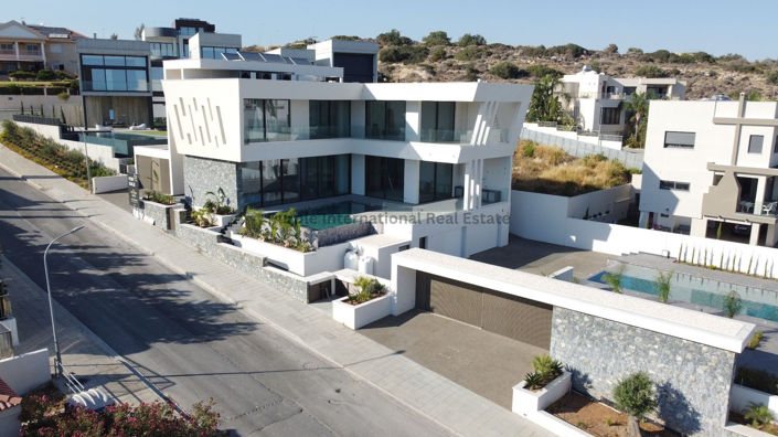 Image No.15-Villa de 6 chambres à vendre à Germasogeia