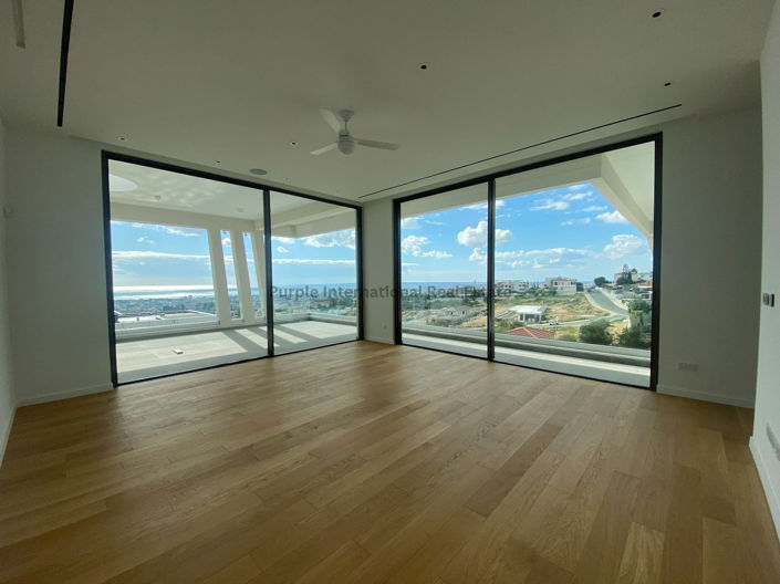 Image No.4-Villa de 6 chambres à vendre à Germasogeia