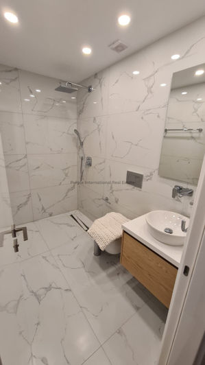 Image No.10-3 Bed Villa for sale