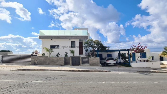 Image No.4-3 Bed Villa for sale