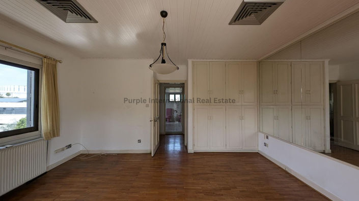 Image No.20-3 Bed House for sale