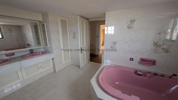 Image No.22-3 Bed House for sale