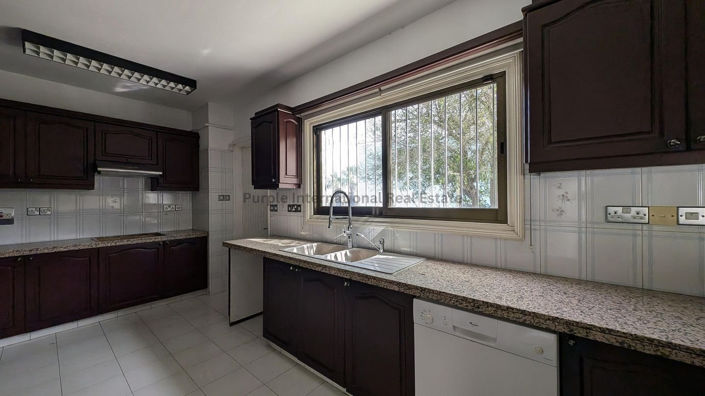 Image No.56-3 Bed House for sale