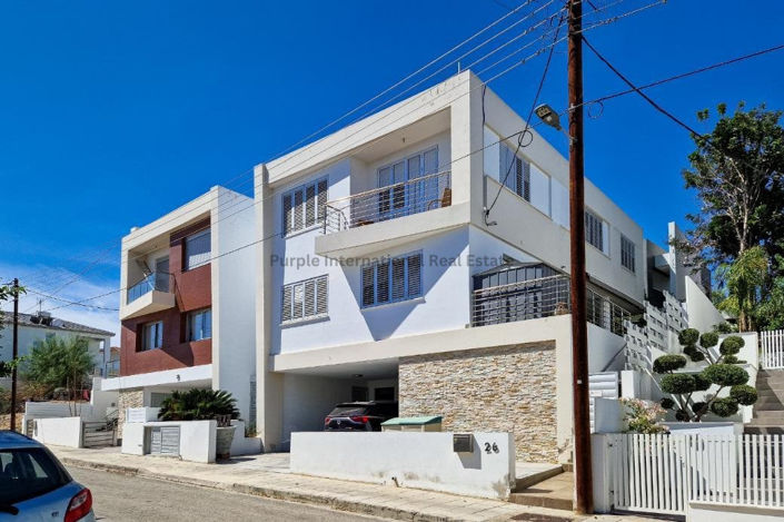 Image No.2-5 Bed Villa for sale