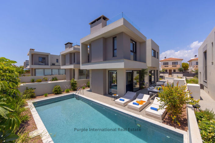 Image No.1-3 Bed Villa for sale