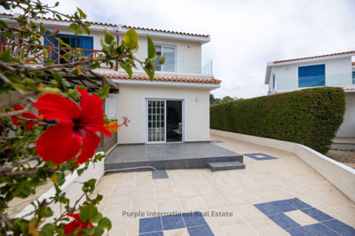 1 - Pervolia, Maison de ville
