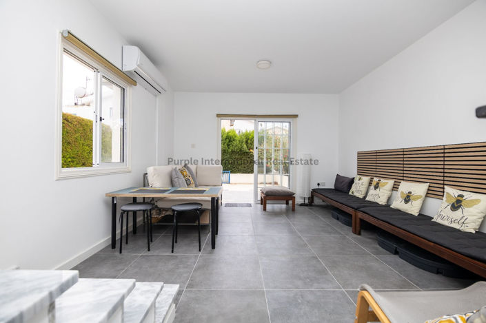 Image No.2-Maison de ville de 2 chambres à vendre à Pervolia