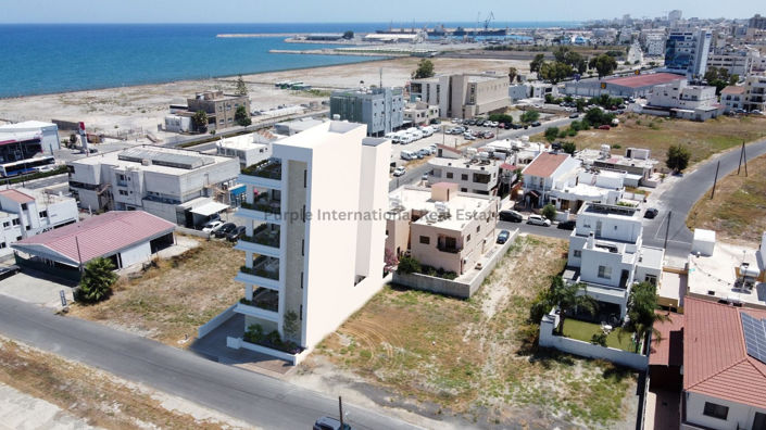 Image No.17-2 Bed Apartment for sale