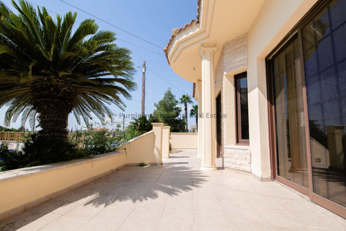 Image No.25-Villa de 7 chambres à vendre à Aradippou