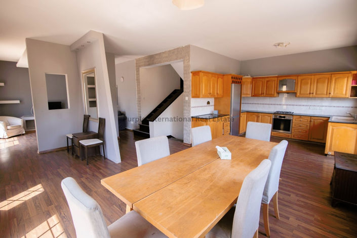 Image No.3-Villa de 7 chambres à vendre à Aradippou