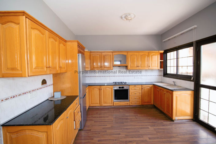 Image No.4-Villa de 7 chambres à vendre à Aradippou