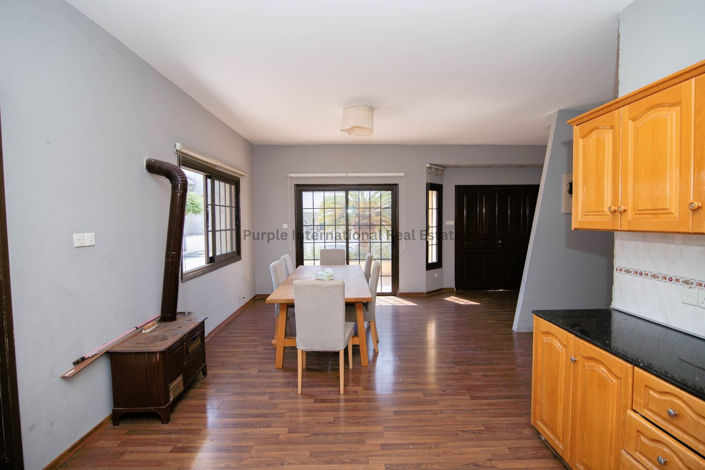 Image No.7-Villa de 7 chambres à vendre à Aradippou