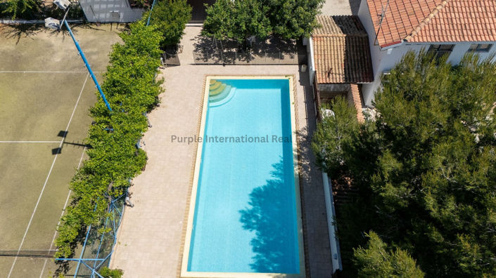 Image No.4-Villa de 6 chambres à vendre à Famagusta