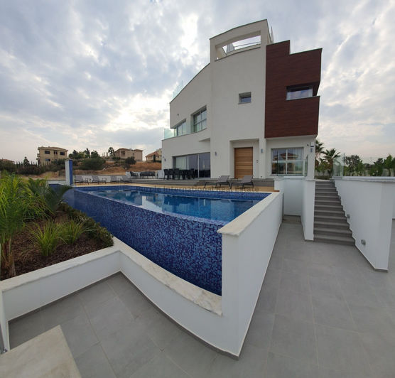 Image No.1-3 Bed Villa for sale