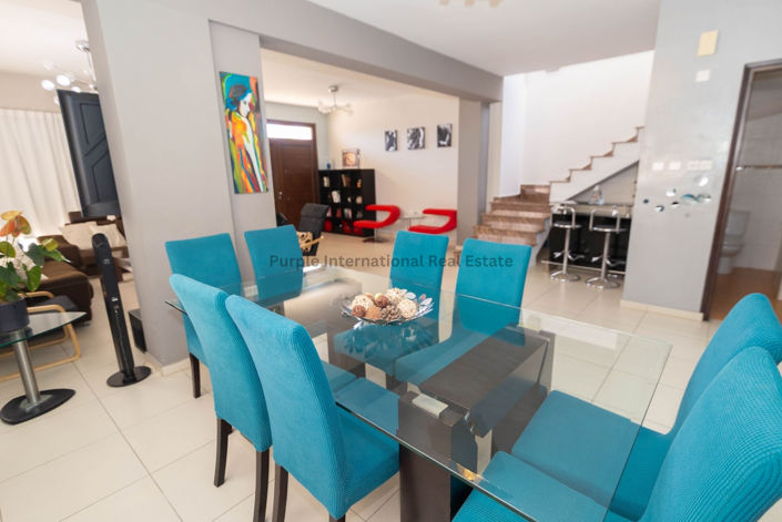 Image No.14-3 Bed Villa for sale