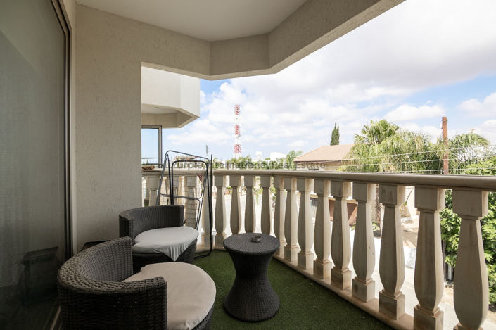 Image No.1-2 Bed Apartment for sale
