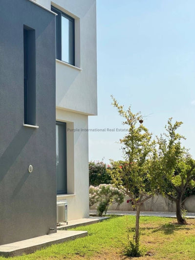 Image No.15-3 Bed Villa for sale