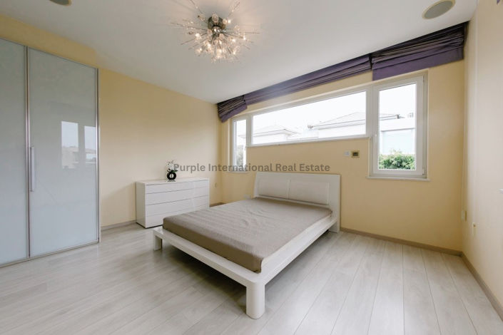 Image No.11-6 Bed Villa for sale