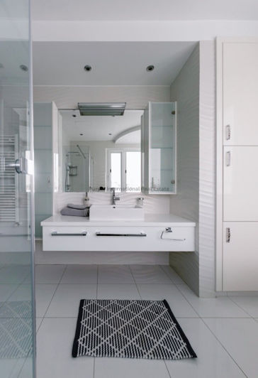 Image No.13-6 Bed Villa for sale