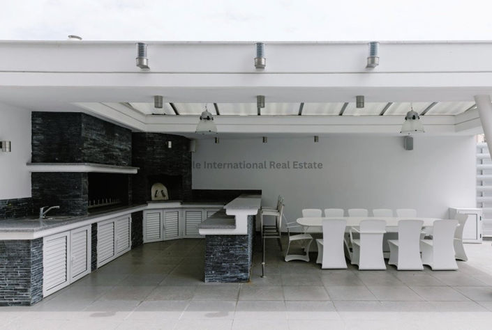 Image No.22-6 Bed Villa for sale