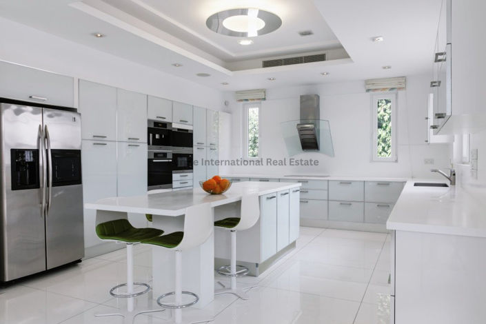 Image No.3-6 Bed Villa for sale