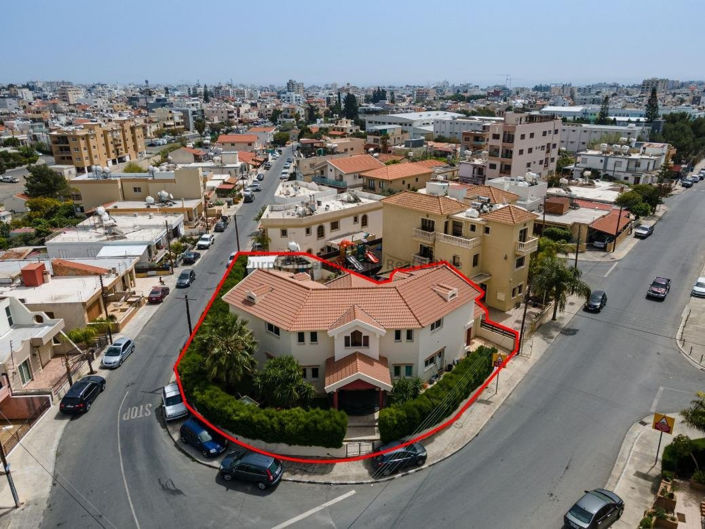 Image No.1-4 Bed House for sale