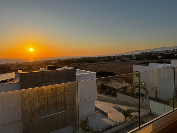 Image No.28-3 Bed Villa for sale