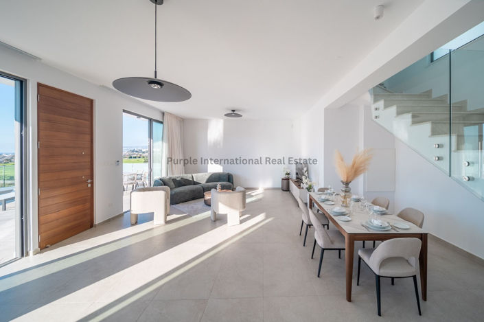 Image No.3-3 Bed Villa for sale