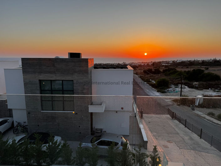 Image No.32-3 Bed Villa for sale