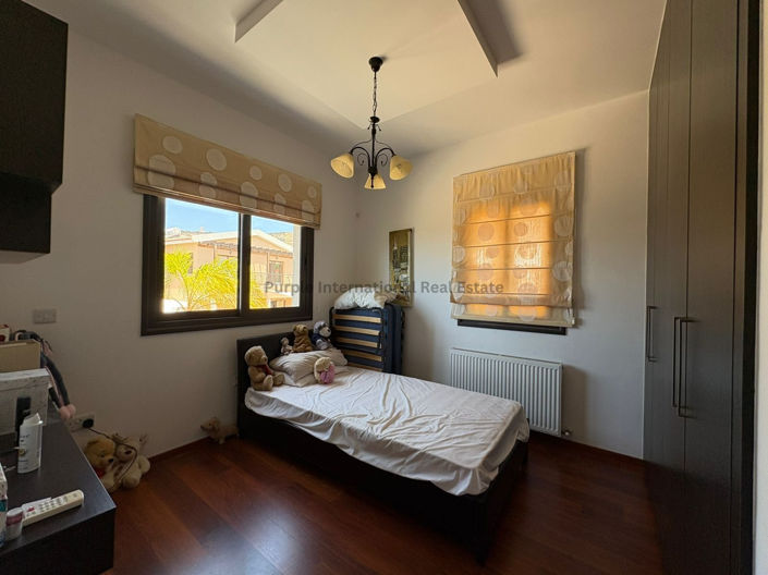 Image No.12-3 Bed Villa for sale