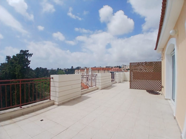 Image No.21-3 Bed Apartment for sale