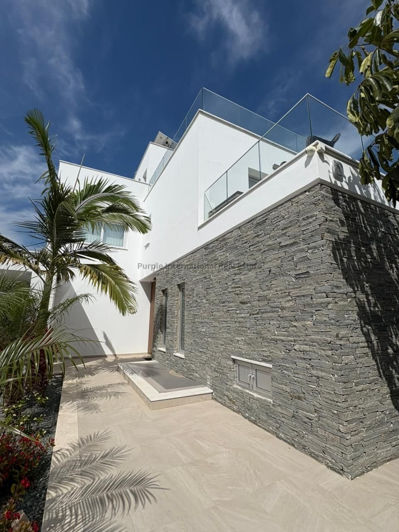 Image No.21-7 Bed Villa for sale