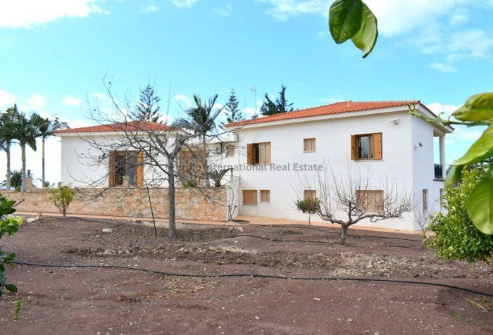 Image No.1-3 Bed Villa for sale
