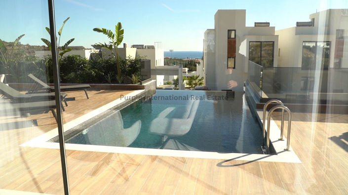 Image No.29-6 Bed Villa for sale