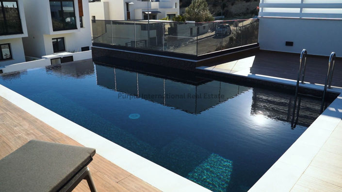 Image No.31-6 Bed Villa for sale