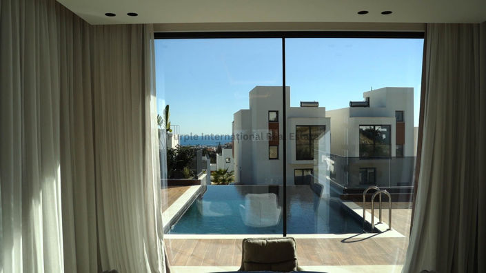 Image No.40-6 Bed Villa for sale