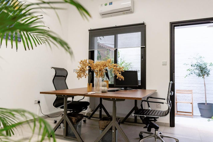 Image No.4-Commercial à vendre à Limassol