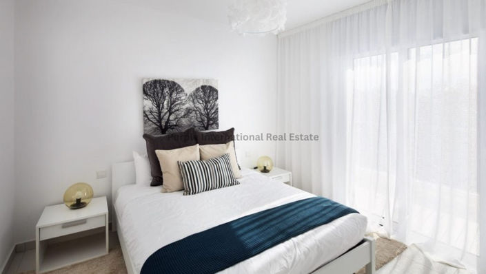 Image No.2-2 Bed Townhouse for sale