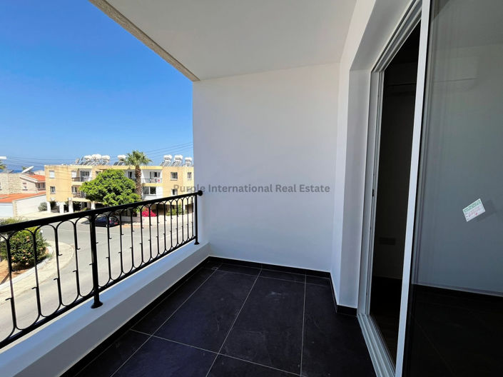 Image No.14-2 Bed Townhouse for sale