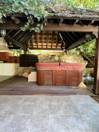 Image No.15-4 Bed Villa for sale