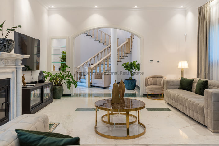 Image No.15-6 Bed Villa for sale